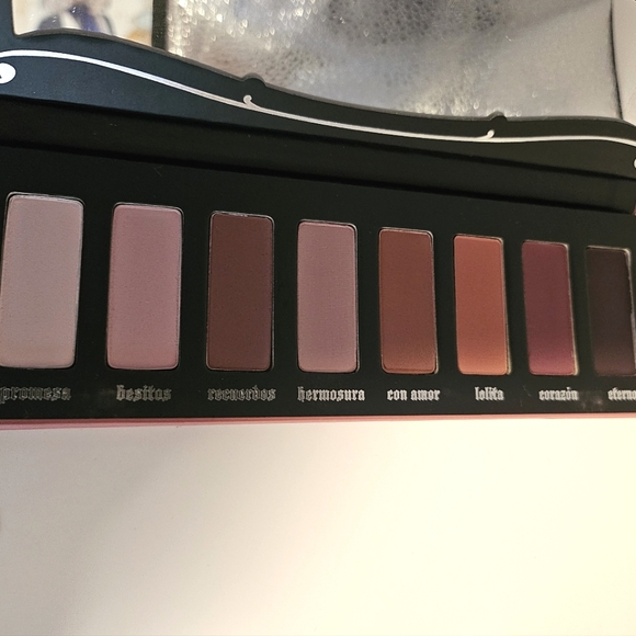 Kat Von D Lolita Eyeshadow Palette (Unused) - Picture 2 of 5